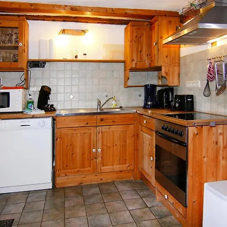 Reihenhaeuser Im Hafendorf Auf Ruegen * Vieregge